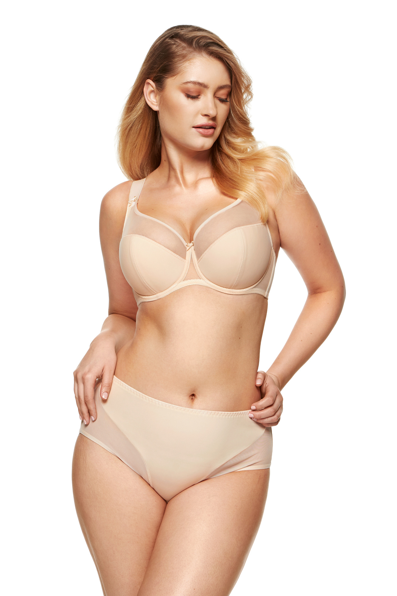 ZARA BNWT Lingerie Collection Bra with Lace Detail Size M Tan
