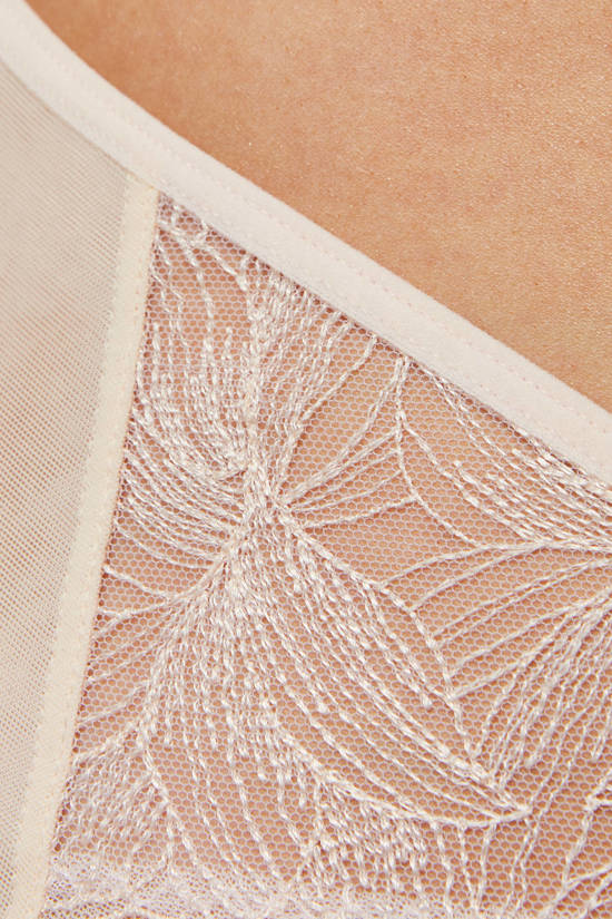 Calma embroidered panty powder pink